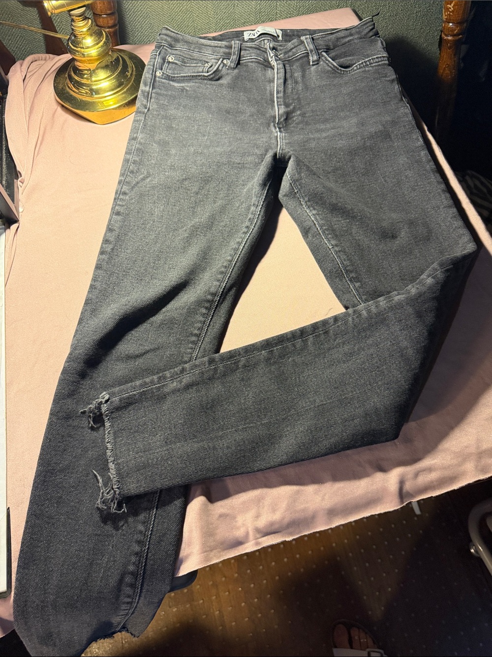 Zara Grey Washed Skinny Jeans with Frayed Hem